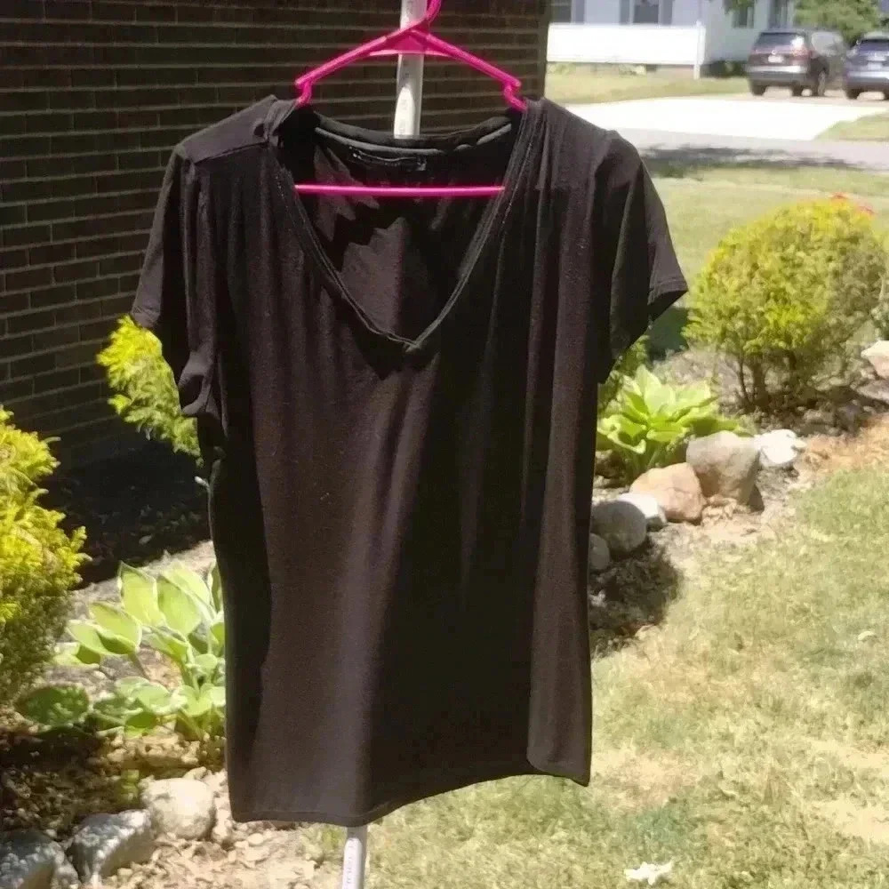 Whitehouse BlackMarket Top